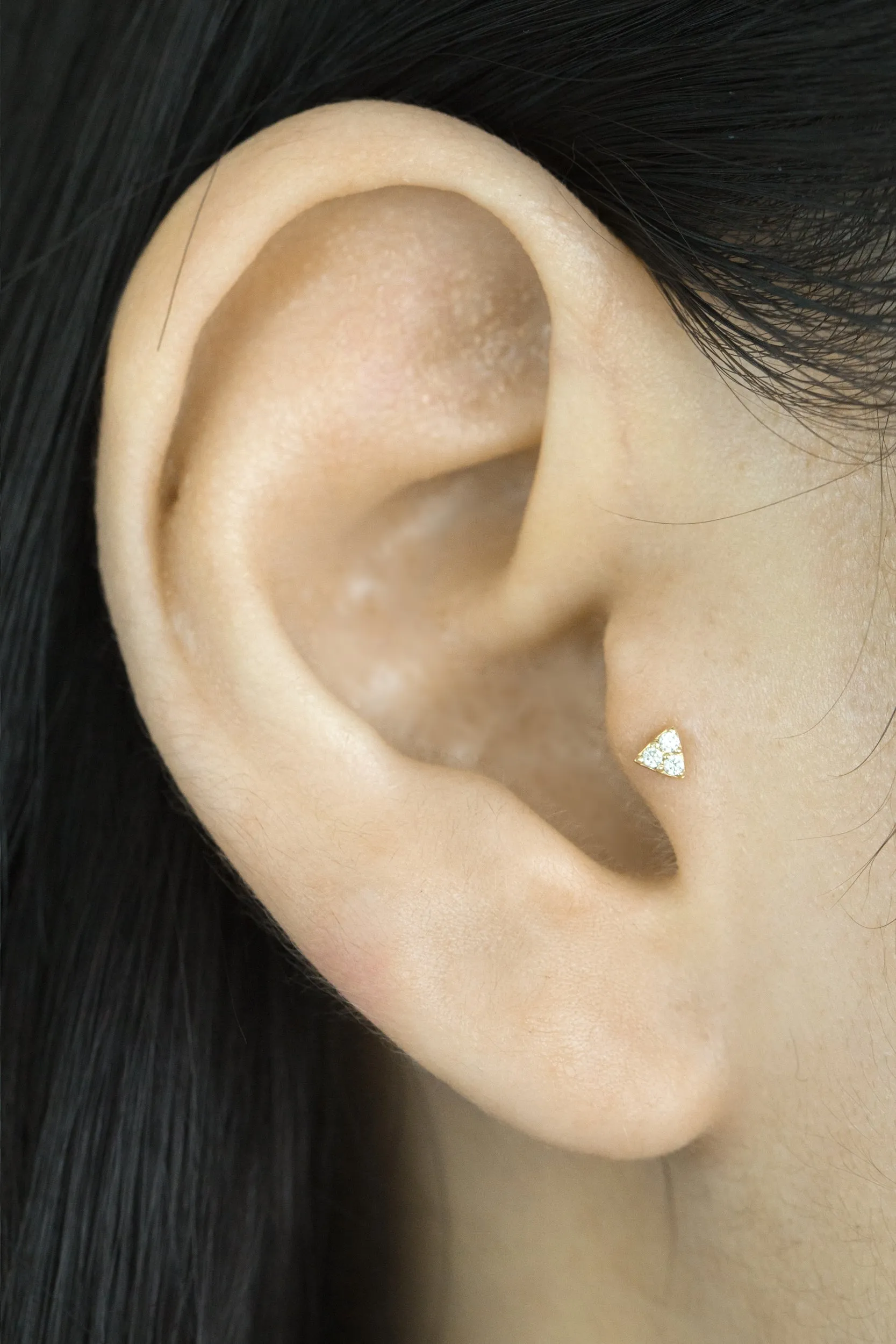 14k Gold Cartilage Curved Triangle Internally Internal Threaded Labret