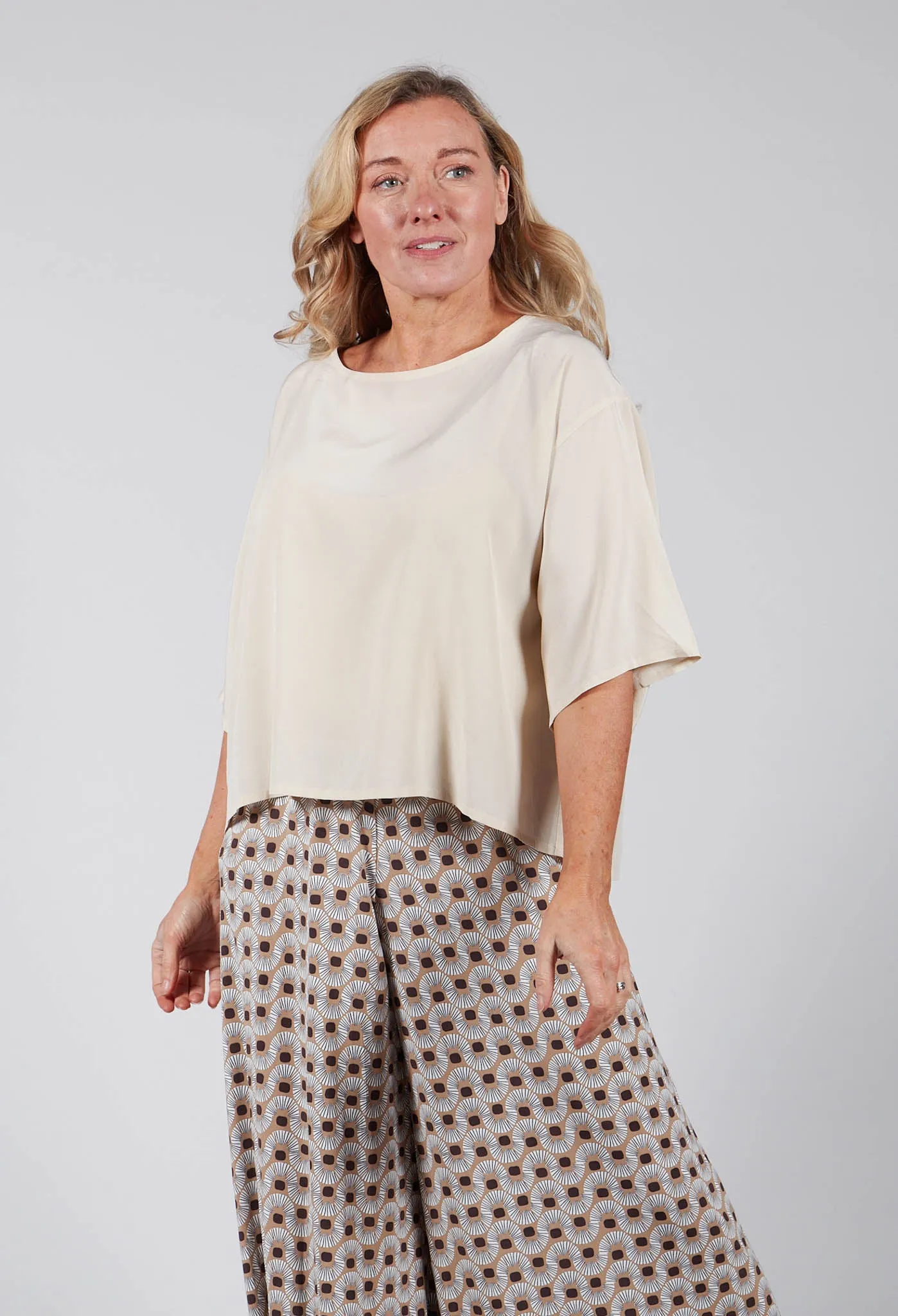 Boxy Cropped Top in Sabbia-Sand