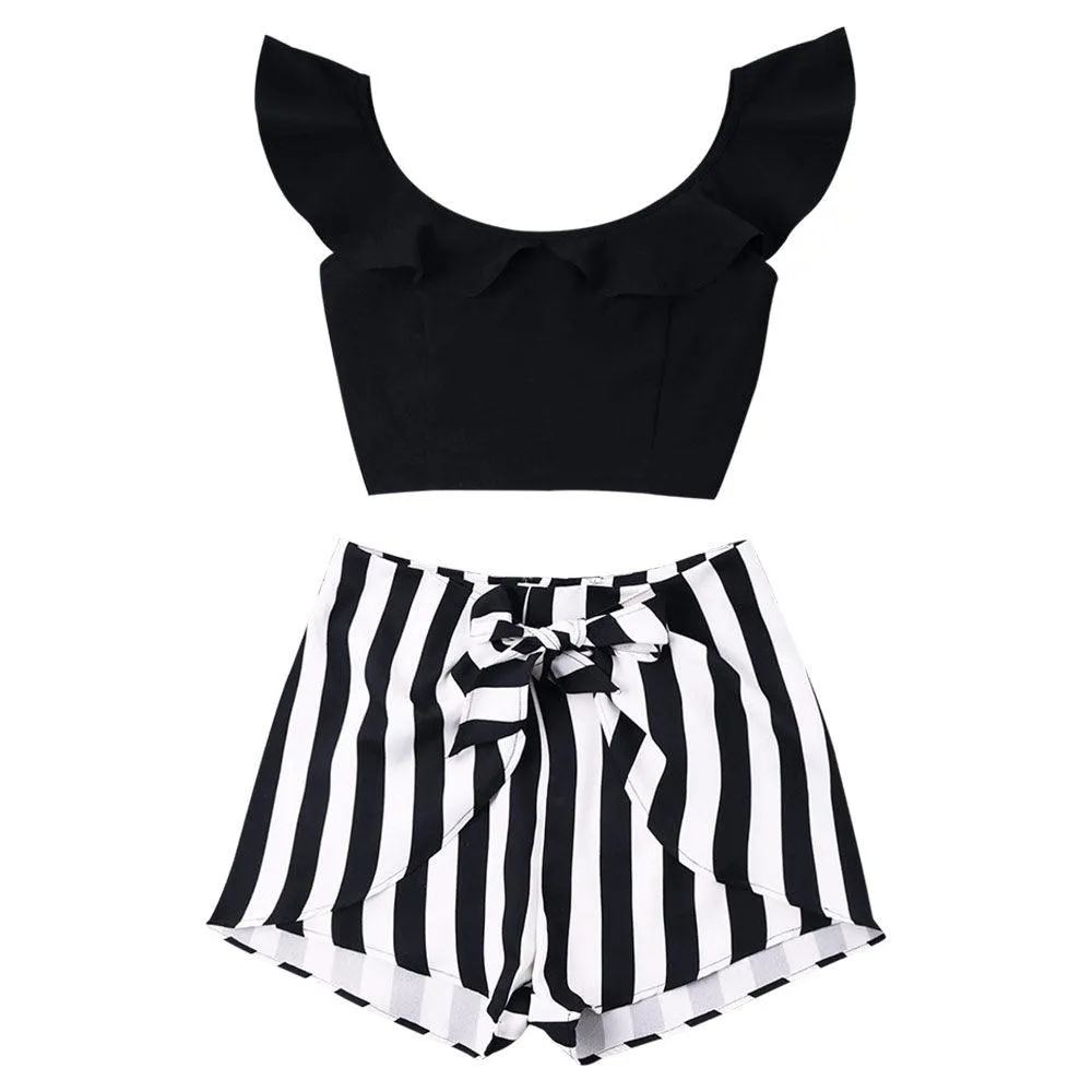 IT’S A BLACK & WHITE THING SHORTS SET