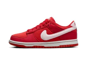 Nike Dunk Low "Valentine's Day"