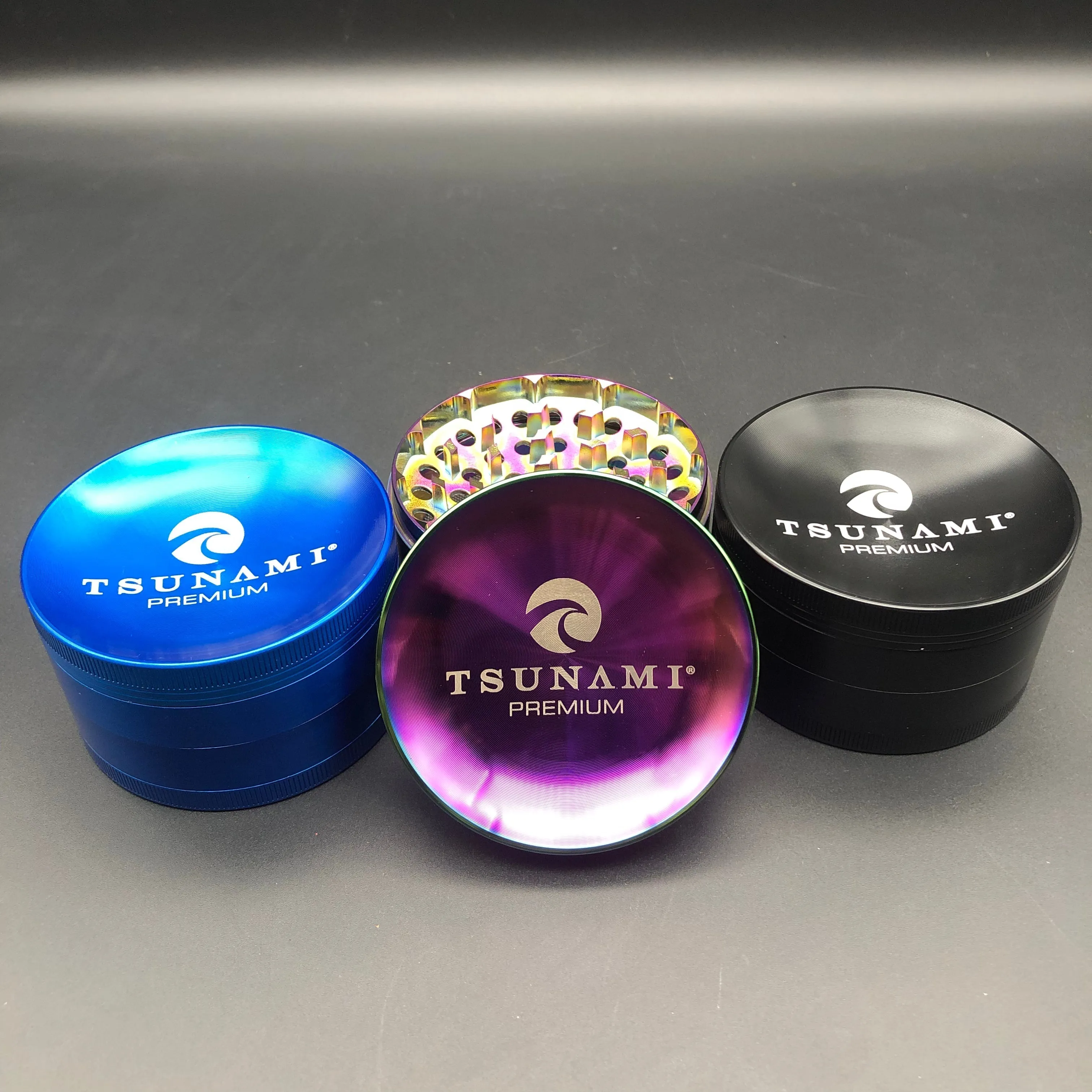 Tsunami Dry Herb Grinder 4 Piece 75mm